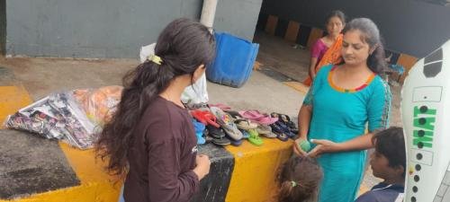 Summer Slippers Distribution